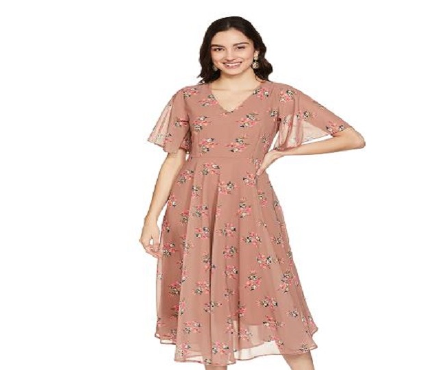 Explore Bigg Boss Fame Himanshi Khurana Inspired Designer Dresses